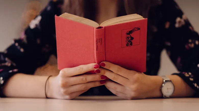 sonhar com livro